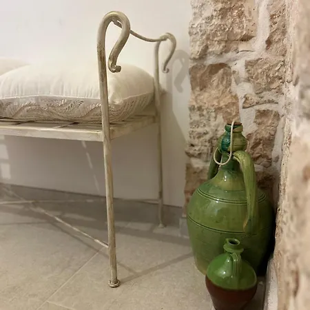 Couette-café Il Trullo Di Bina 3*