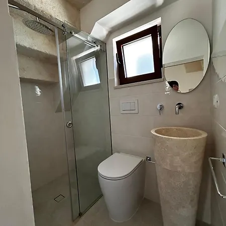 Il Trullo Di Bina 4* 페제 디 그레코