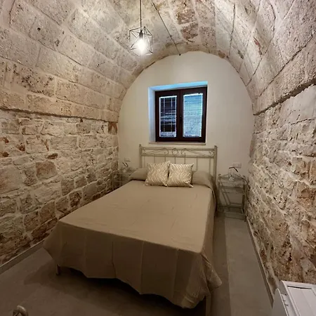 Il Trullo Di Bina Bed & Breakfast