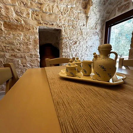 Il Trullo Di Bina Couette-café Pezze Di Greco