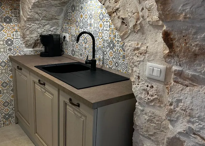 Il Trullo Di Bina Frühstückspension Pezze Di Greco